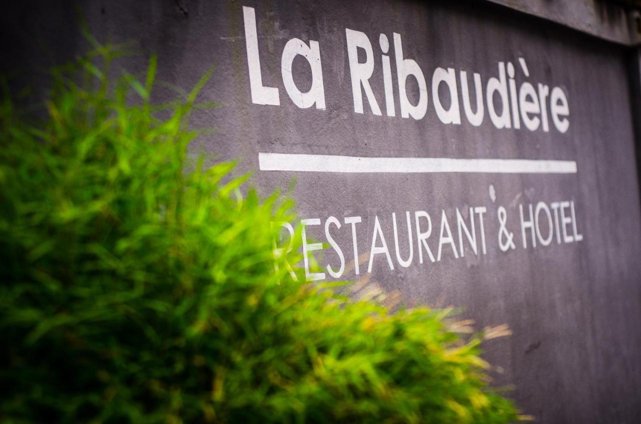 Hotel Restaurant La Ribaudiere Антананариву Экстерьер фото
